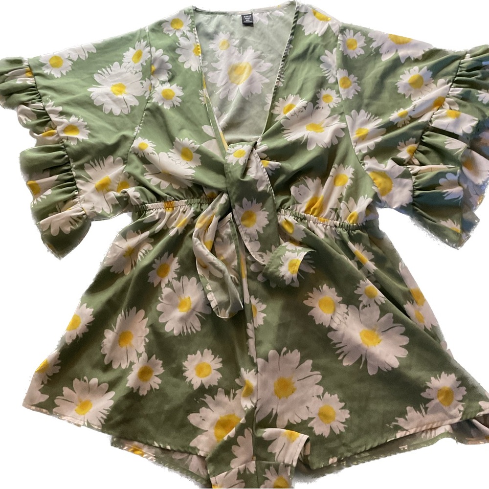 Floral Green Romper with Daisy Print